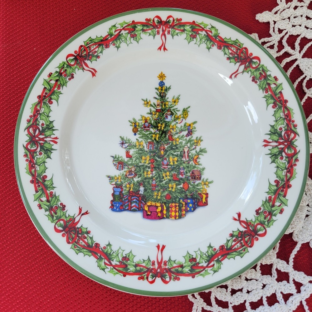 Christopher Radko Traditions Holiday Celebrations Dinner Plate 10.5 Christmas